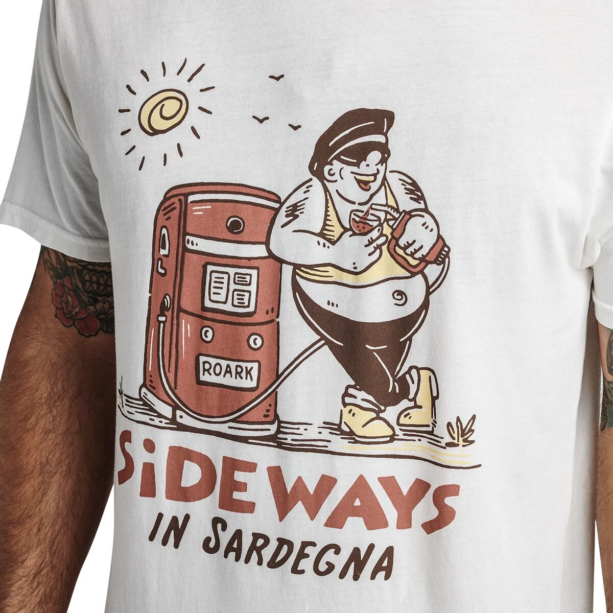 Roark Sideways in Sardegna Tee