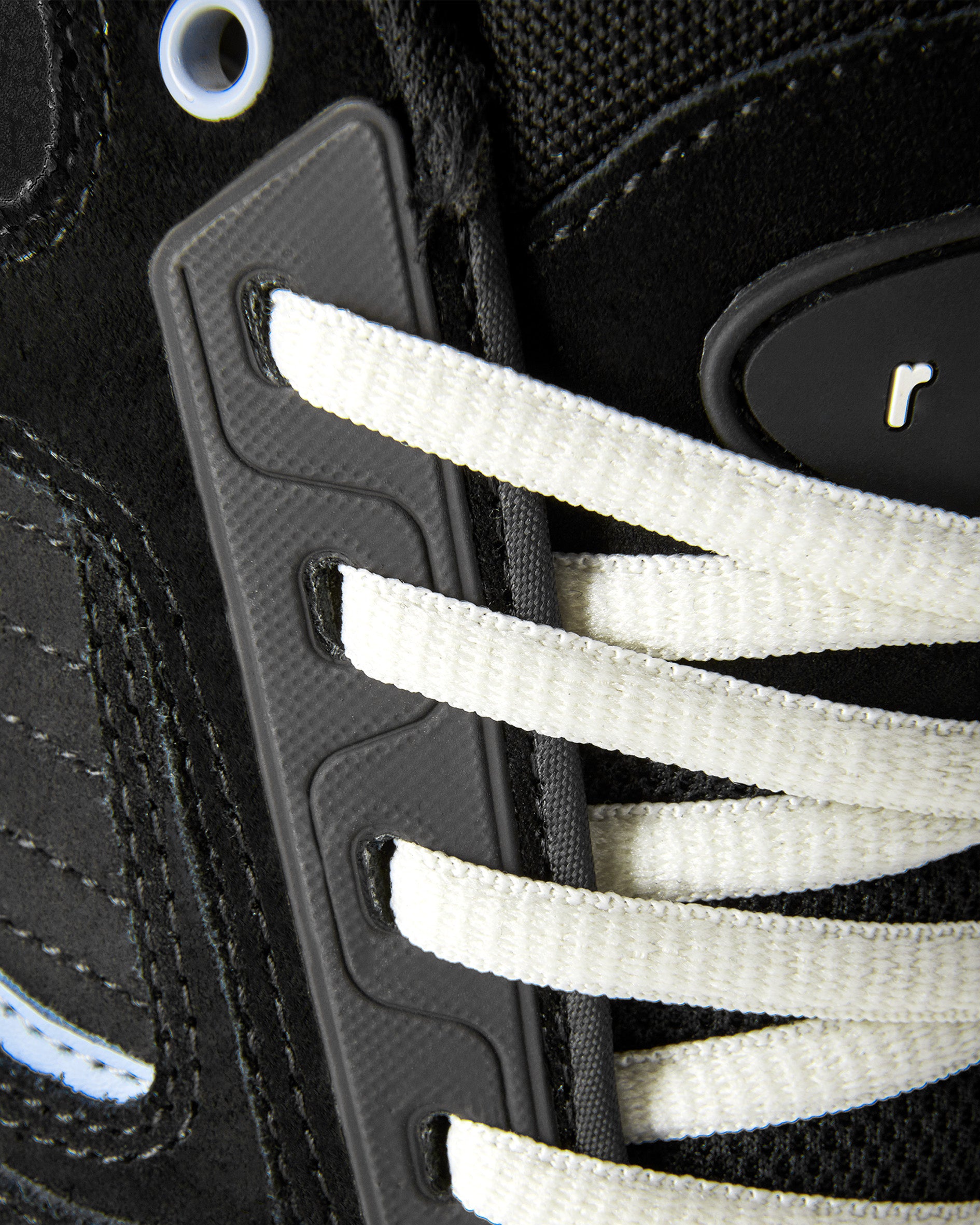 éS TJ Rogers Pro Shoe